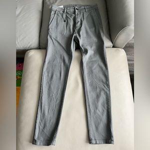 NWT - Zara Women’s Skinny Fit Jeans - Size 29